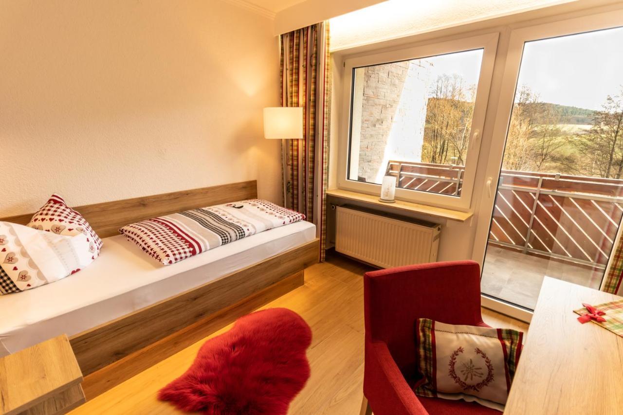 Landhotel Kuehler Grund Grasellenbach Buitenkant foto