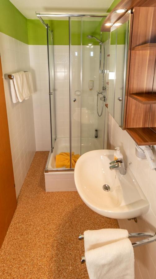 Landhotel Kuehler Grund Grasellenbach Buitenkant foto